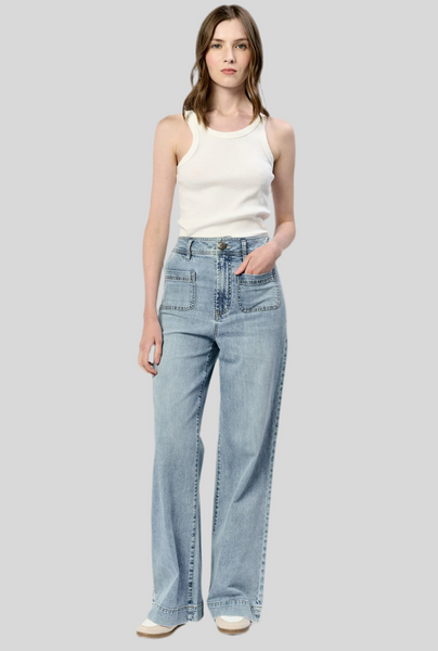 Audrey Lightweight Jean