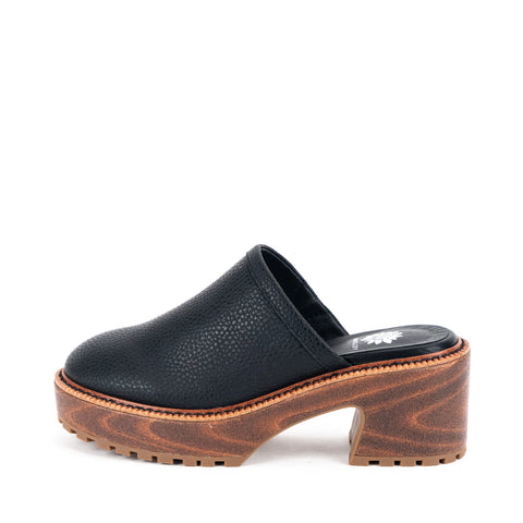 Baylor Clog
