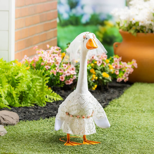Giddy The Goose Outfits