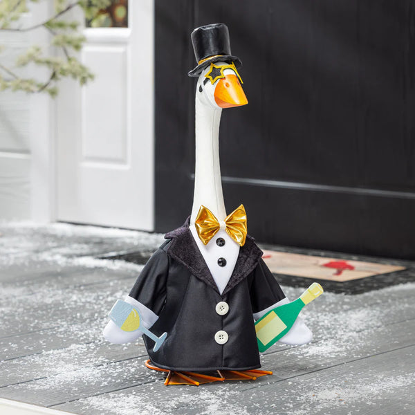 Giddy The Goose Outfits