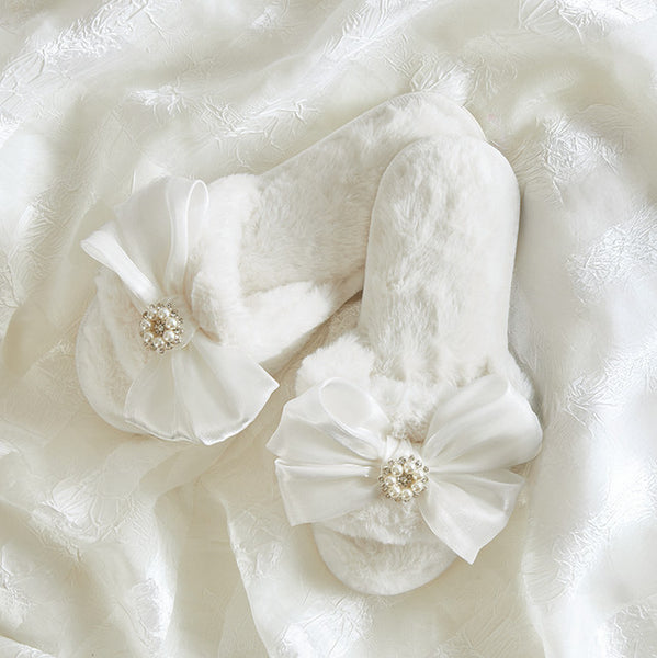 Plush Slippers-White Crystal Bow