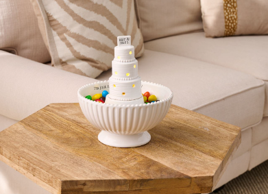 Wedding Cake Light-Up Sitter